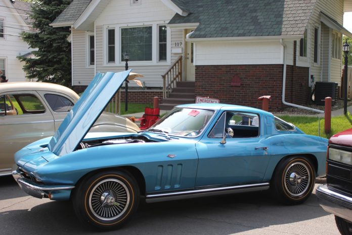 car-show-1489322_1920