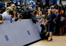 連May姐都支持延遲Brexit