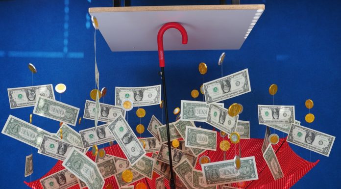 咩年期嘅孳息曲綫反轉先最能預測衰退?