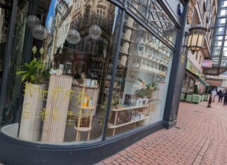 英國12月人工年升幅:6.2%